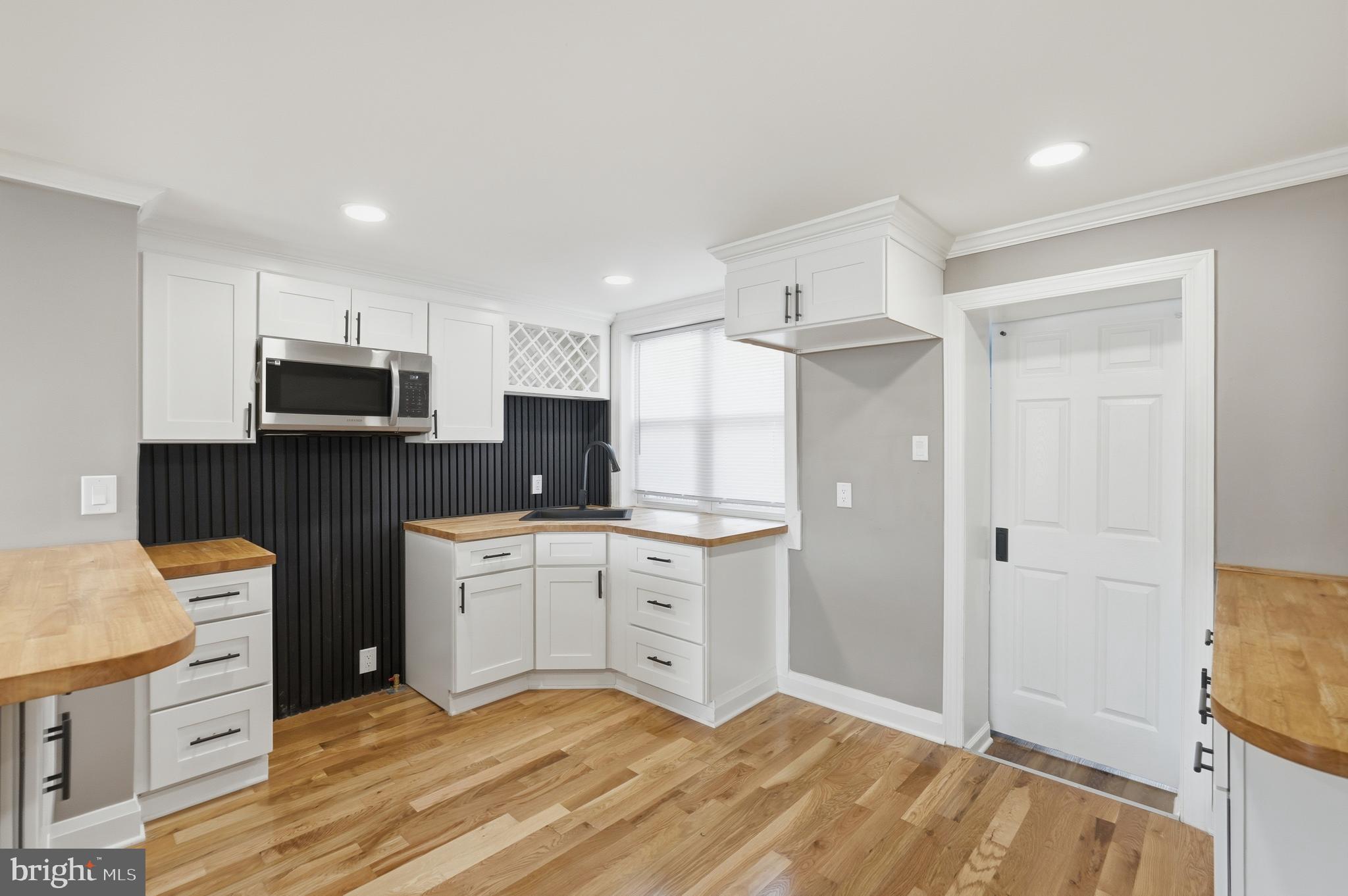 PORT RICHMOND - Residential