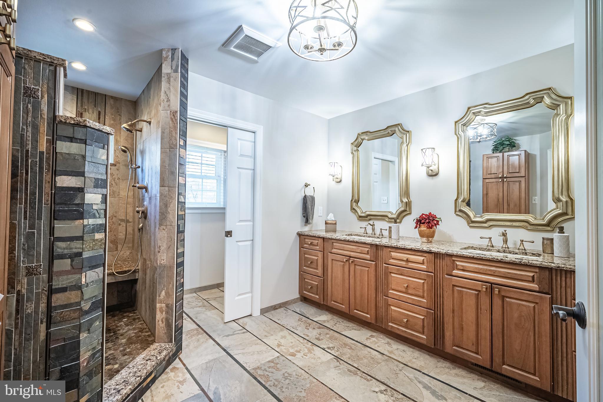 LANGLEY OAKS - Residential