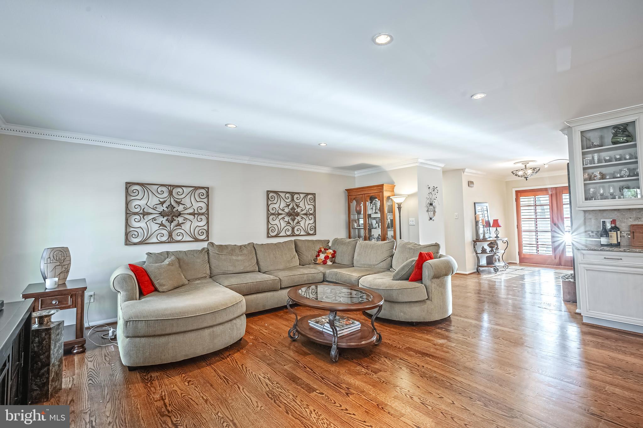 LANGLEY OAKS - Residential