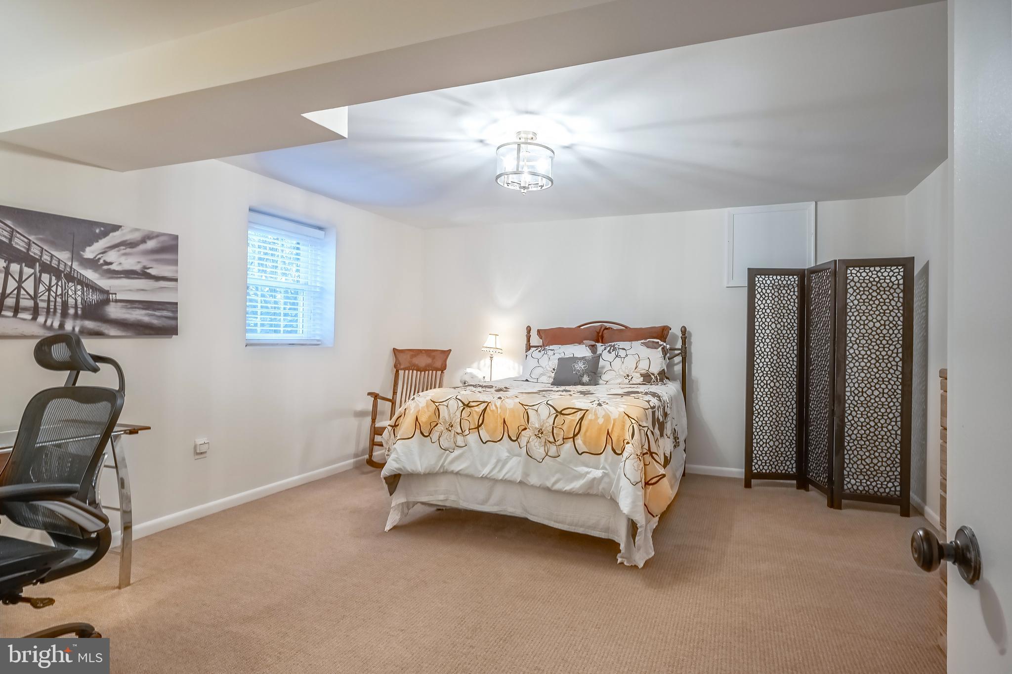 LANGLEY OAKS - Residential