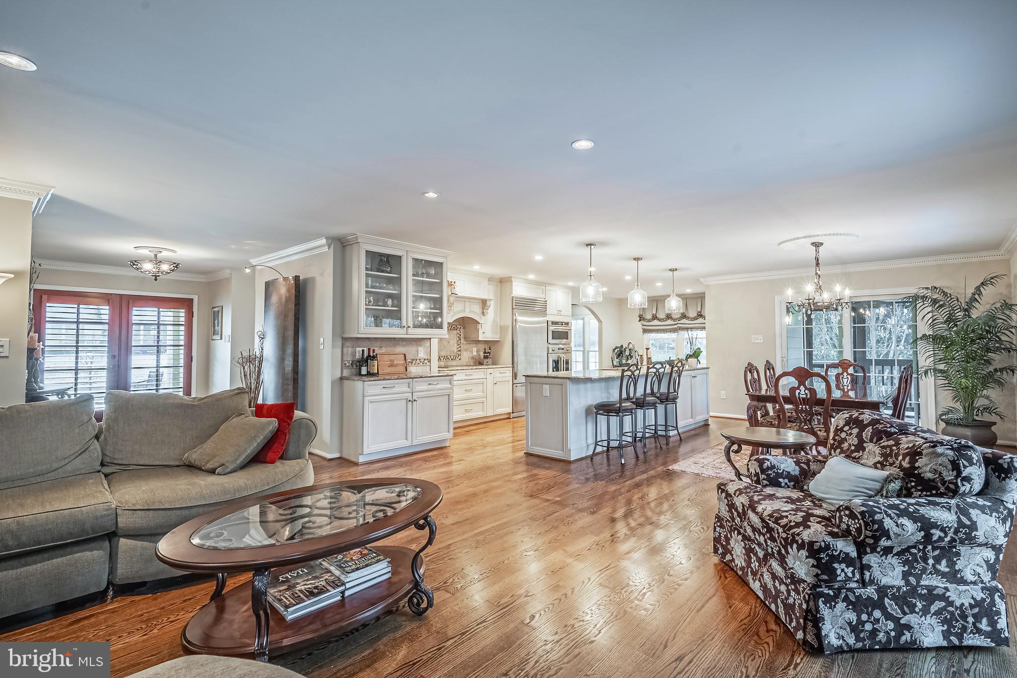 LANGLEY OAKS - Residential