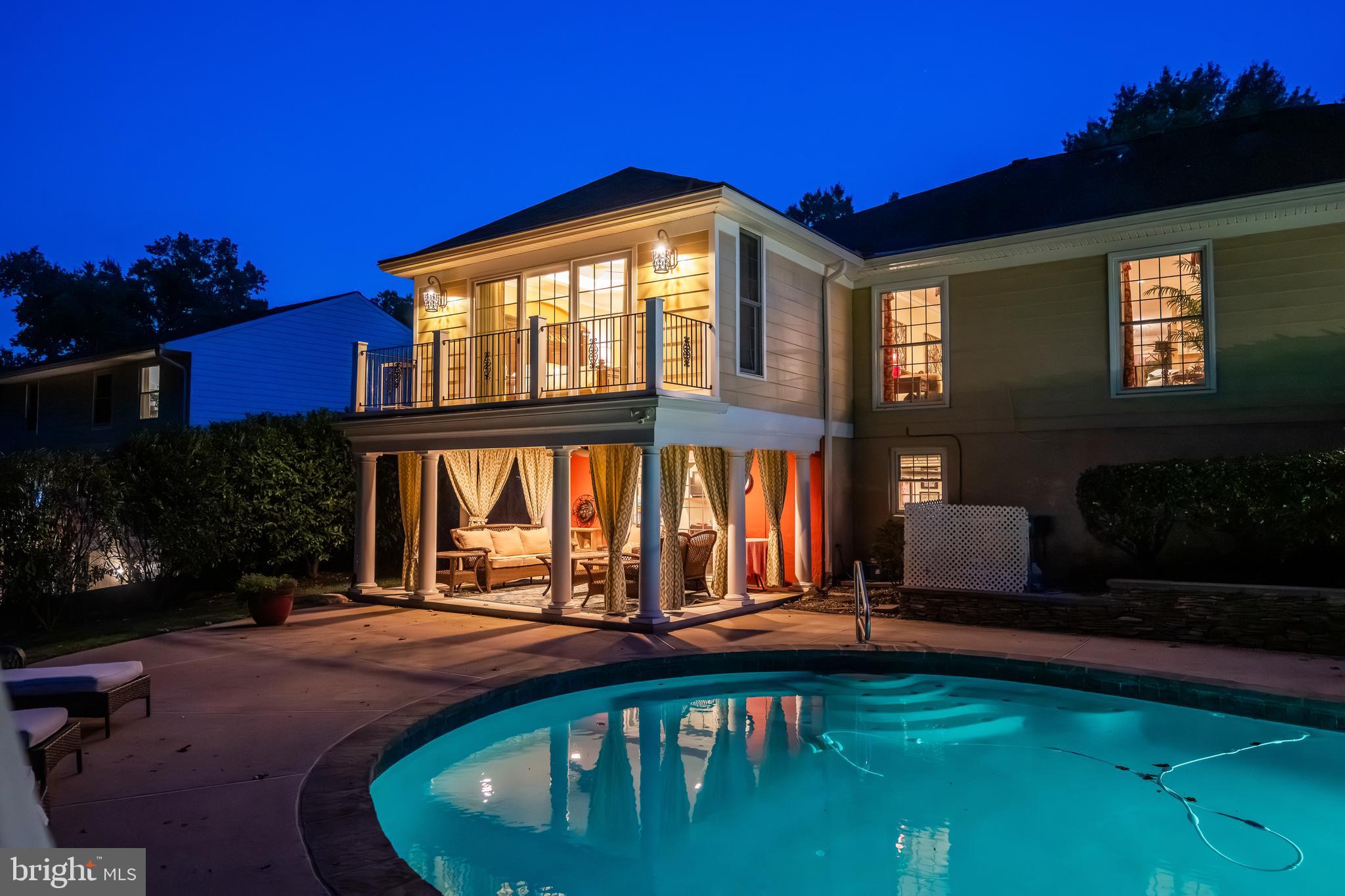 LANGLEY OAKS - Residential