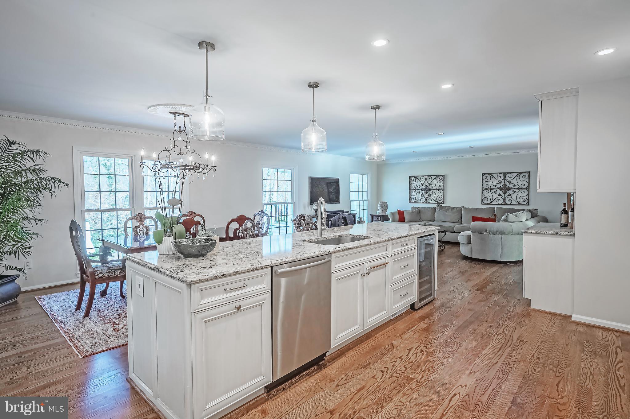 LANGLEY OAKS - Residential