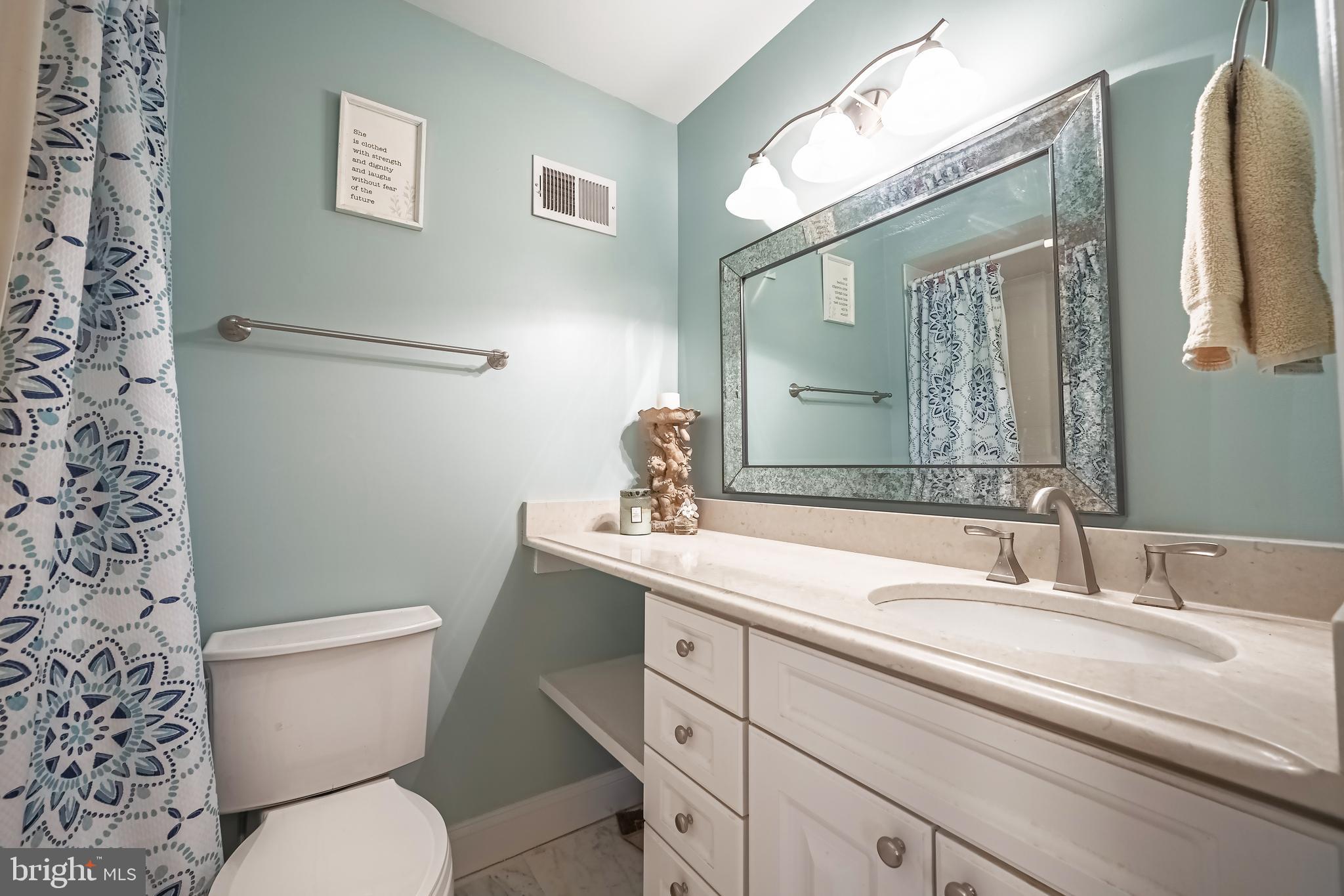 LANGLEY OAKS - Residential