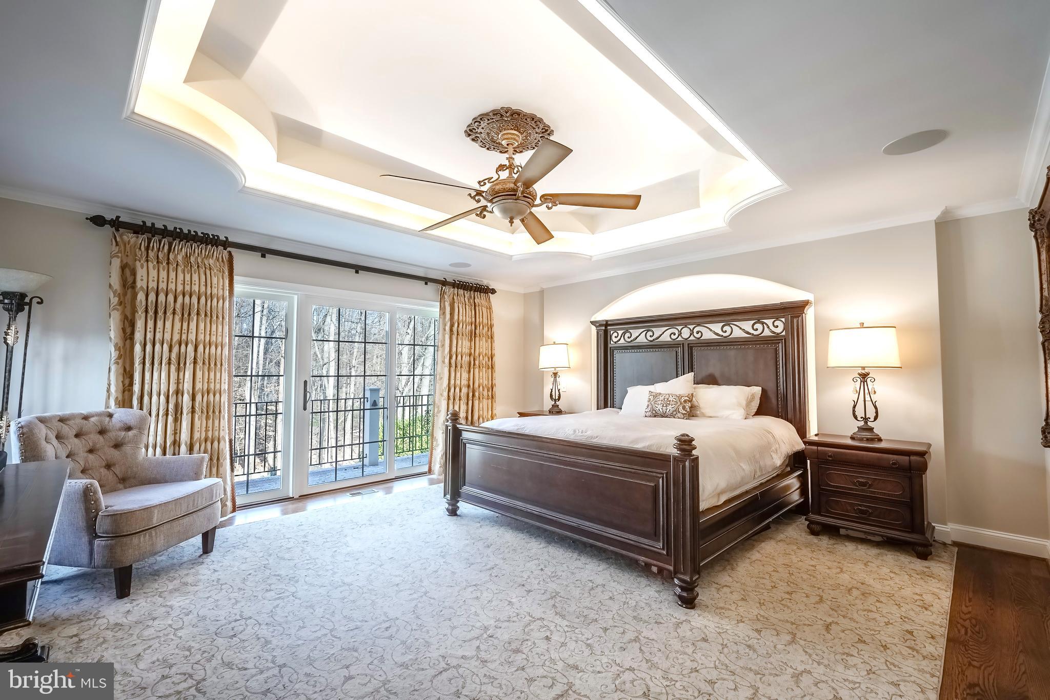 LANGLEY OAKS - Residential