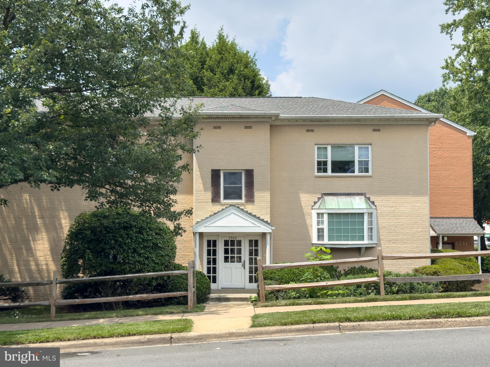 VILLAGES AT FALLS CHURCH - Residential