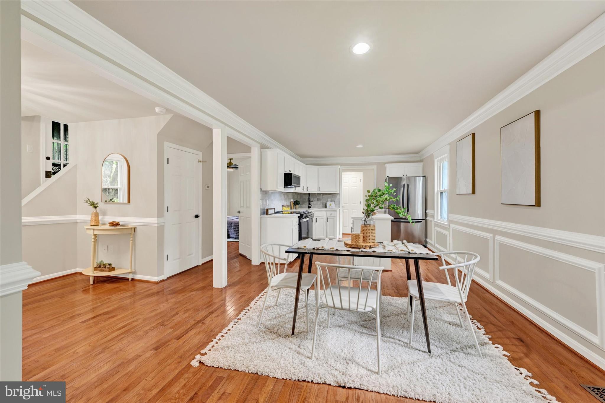 WINDSOR MILL - Residential