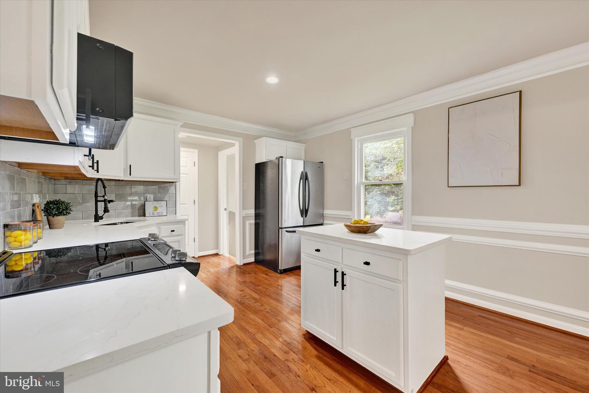 WINDSOR MILL - Residential