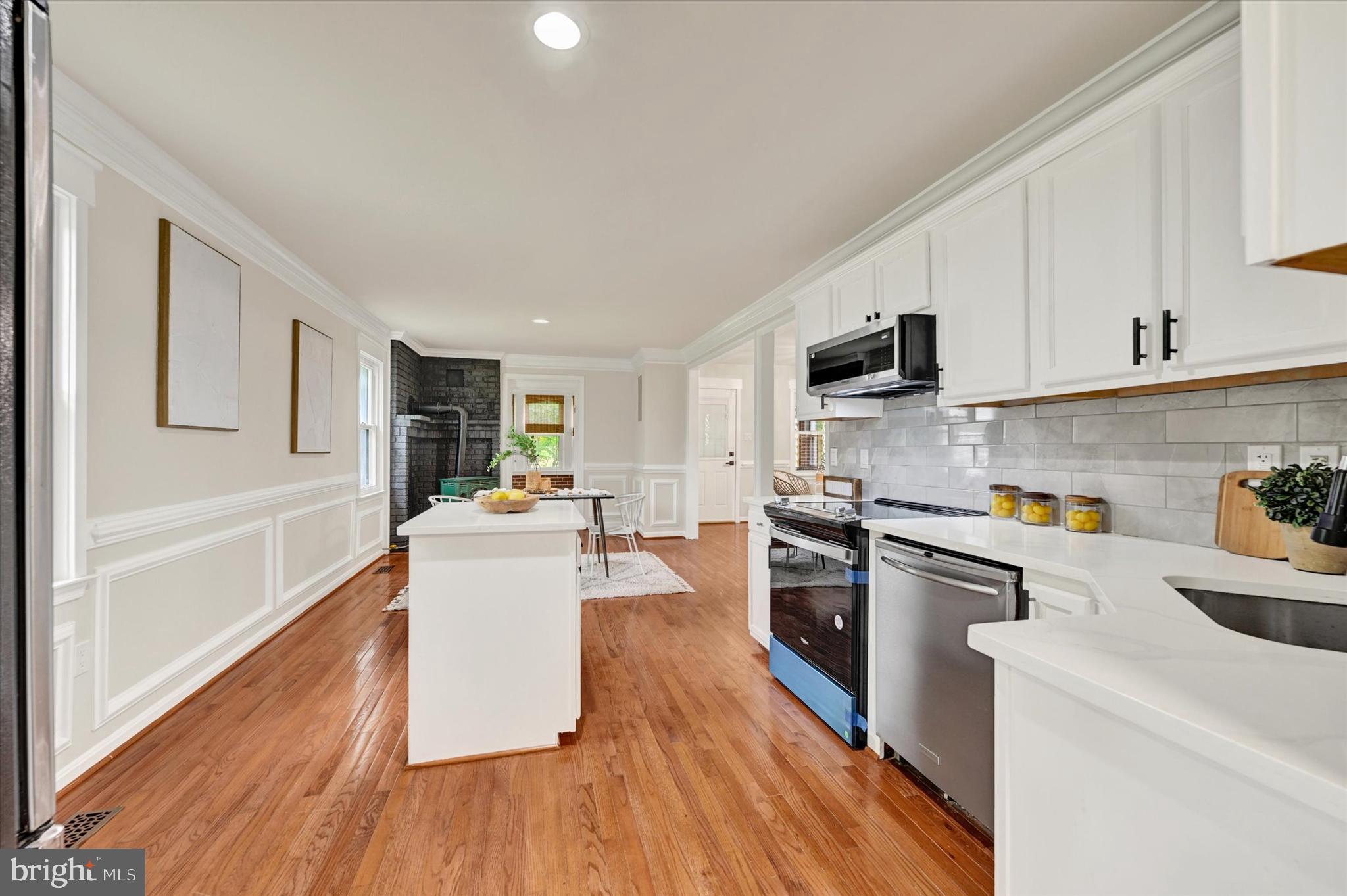 WINDSOR MILL - Residential