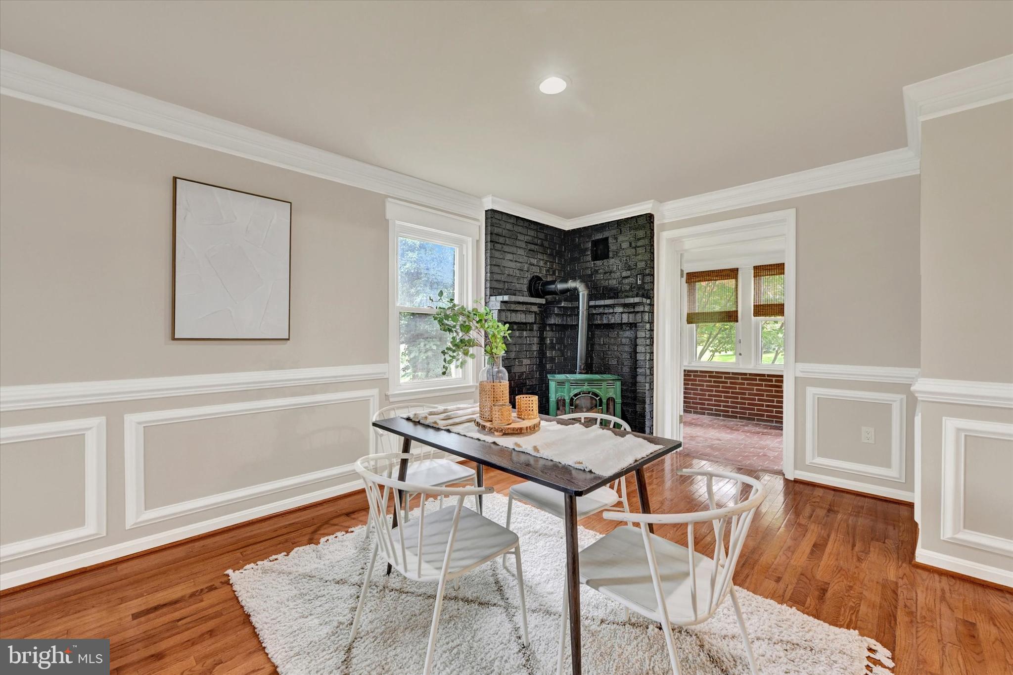 WINDSOR MILL - Residential