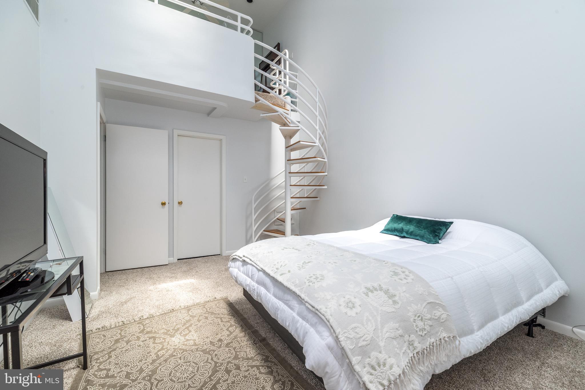 MONTGOMERY PLACE - Residential