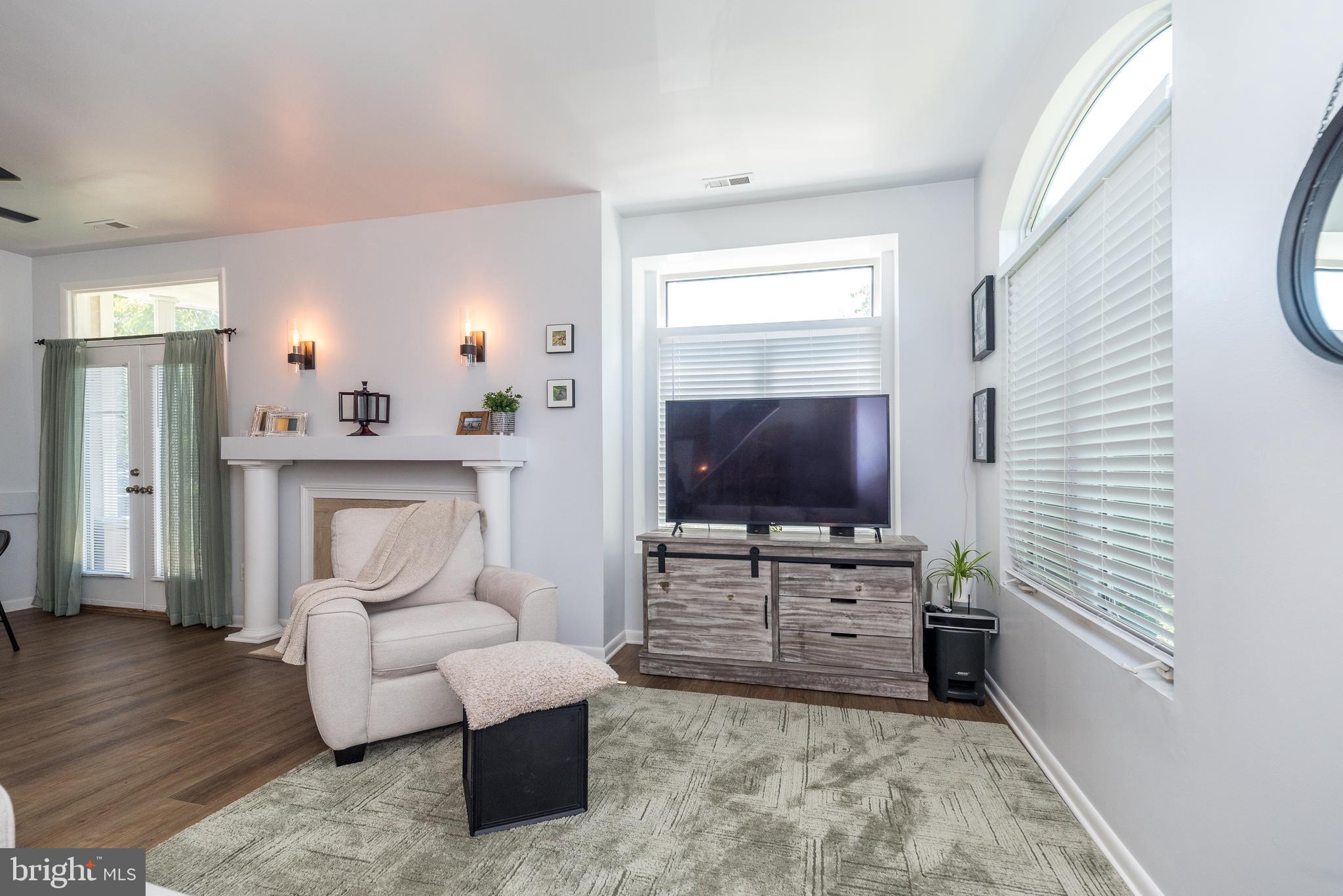 MONTGOMERY PLACE - Residential
