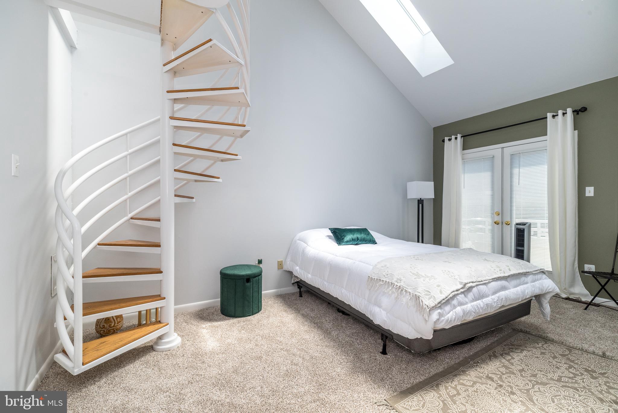 MONTGOMERY PLACE - Residential