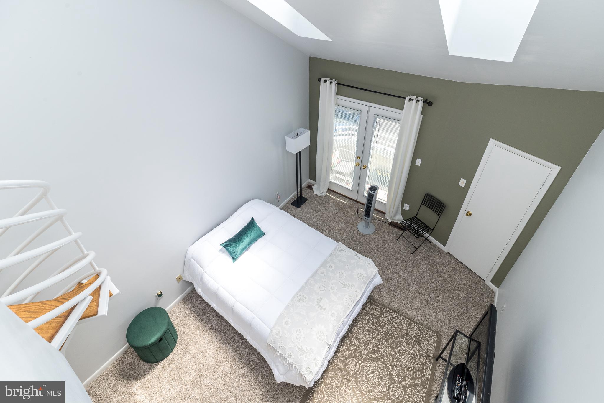 MONTGOMERY PLACE - Residential