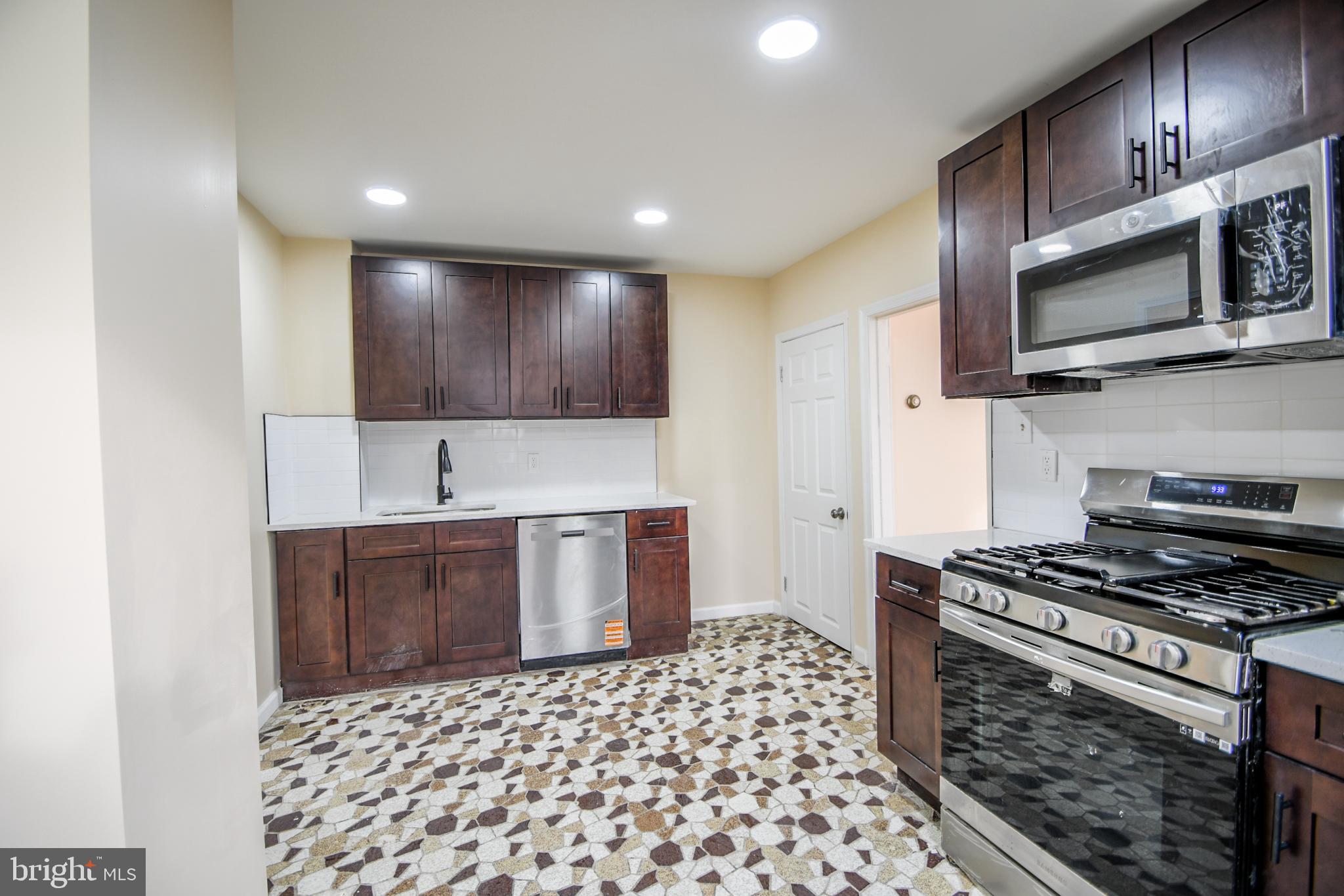 DREXEL HILL - Residential Lease
