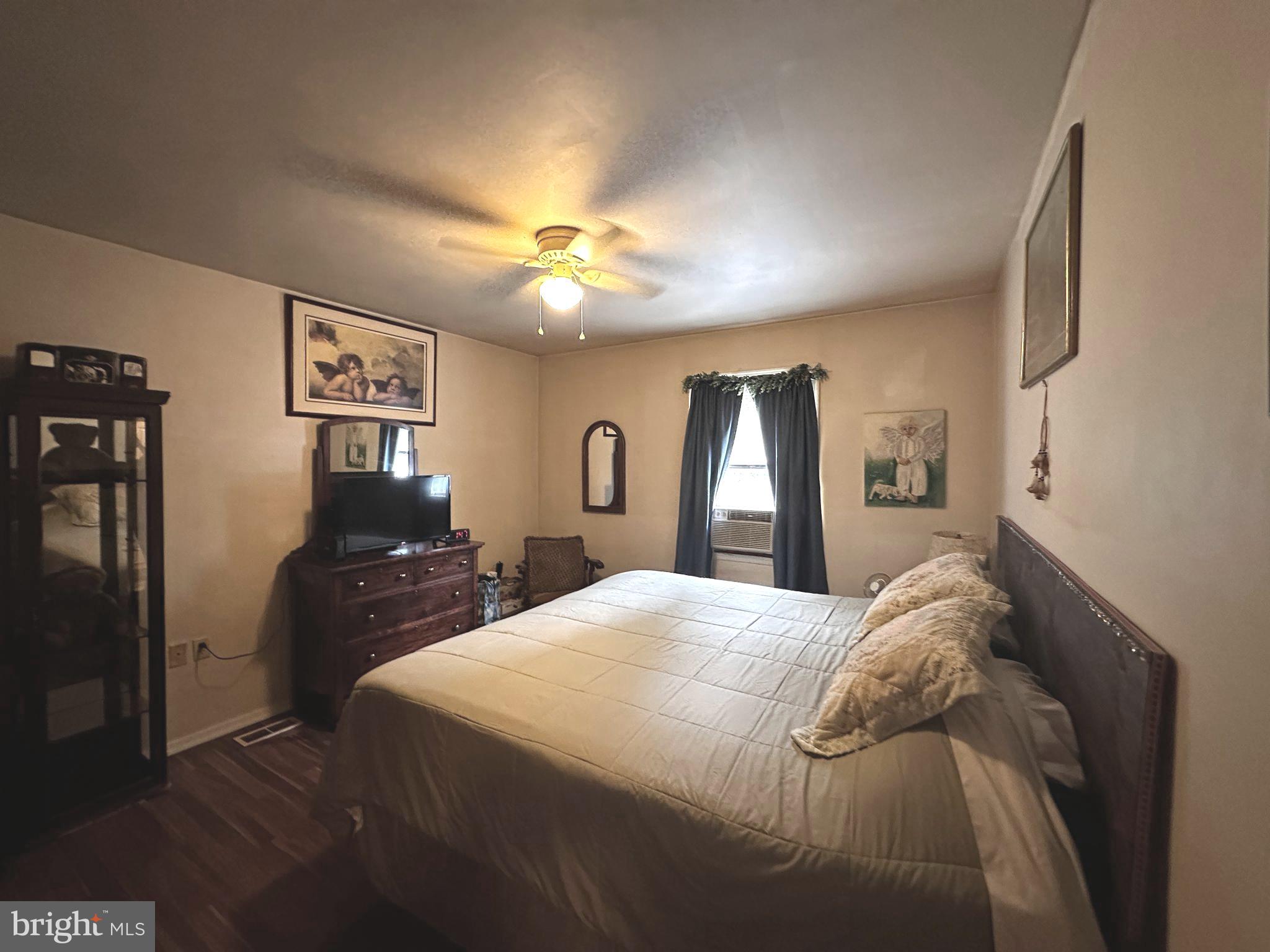 SLEEPY HOLLOW SUBDIVISION - Residential