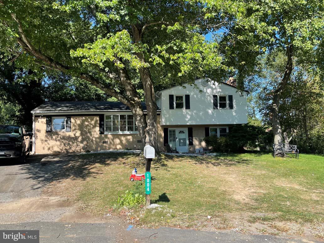 COUNTRY CLUB SOUTH - Residential