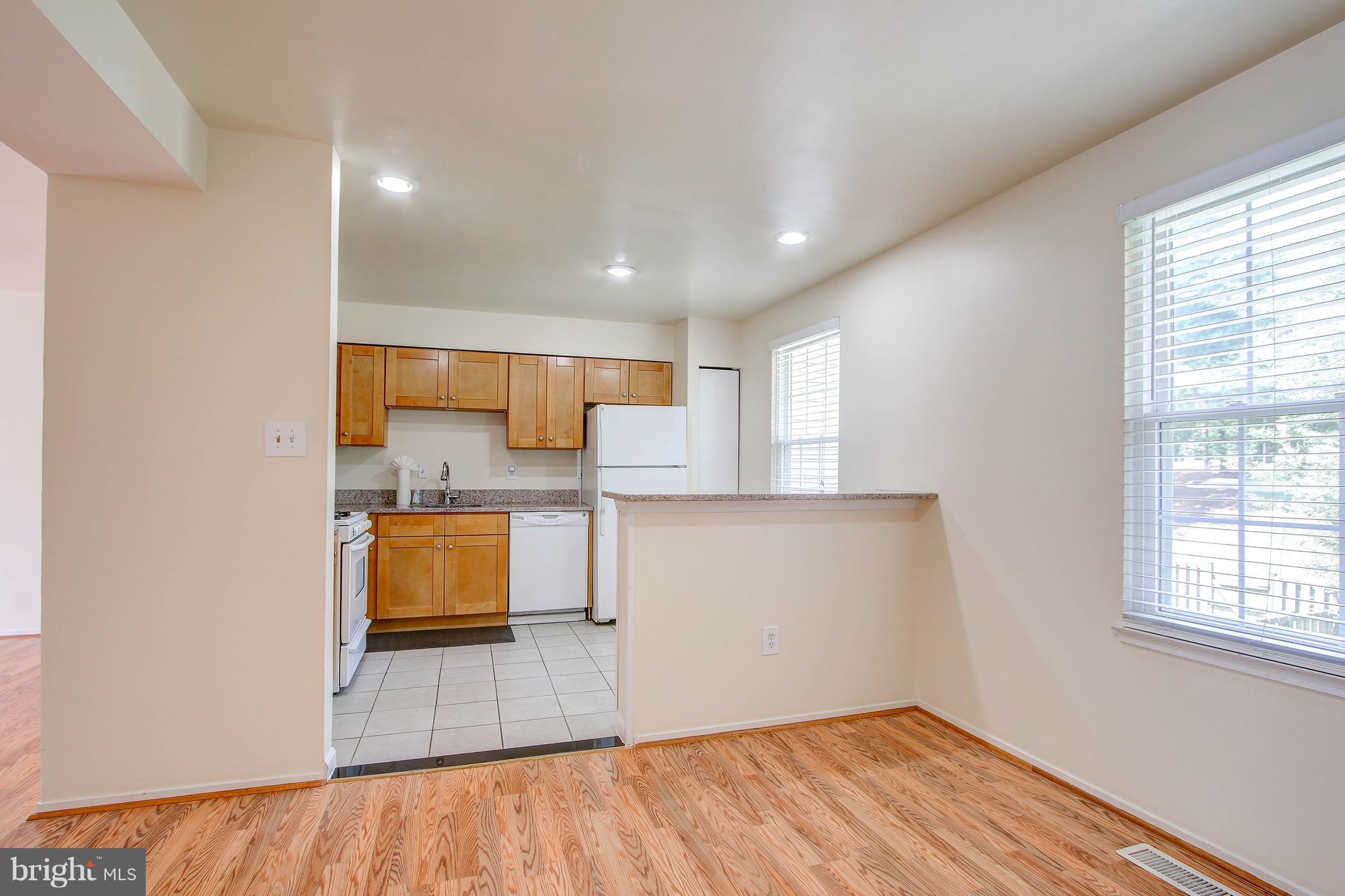 DERWOOD STATION - Residential