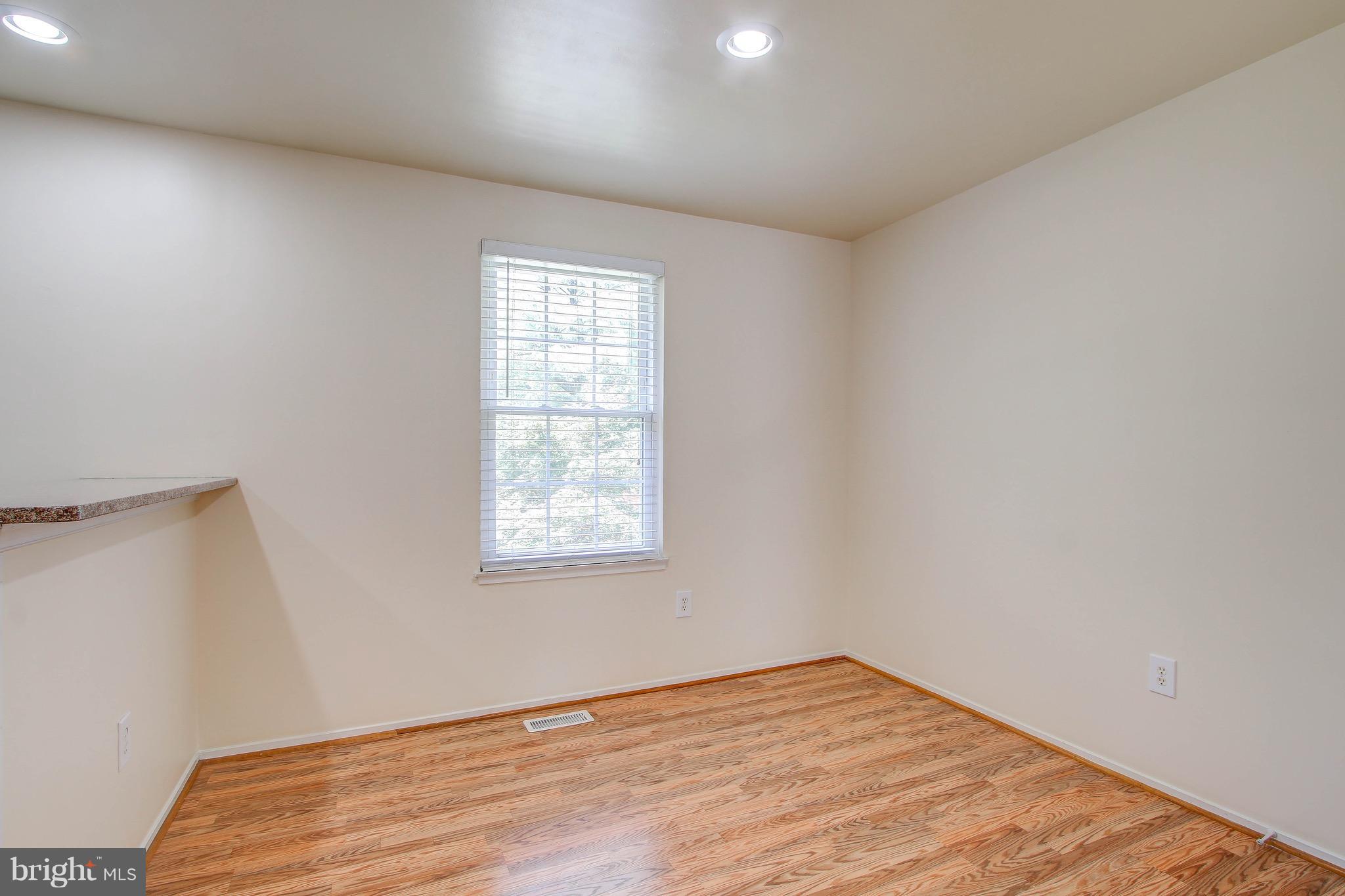 DERWOOD STATION - Residential
