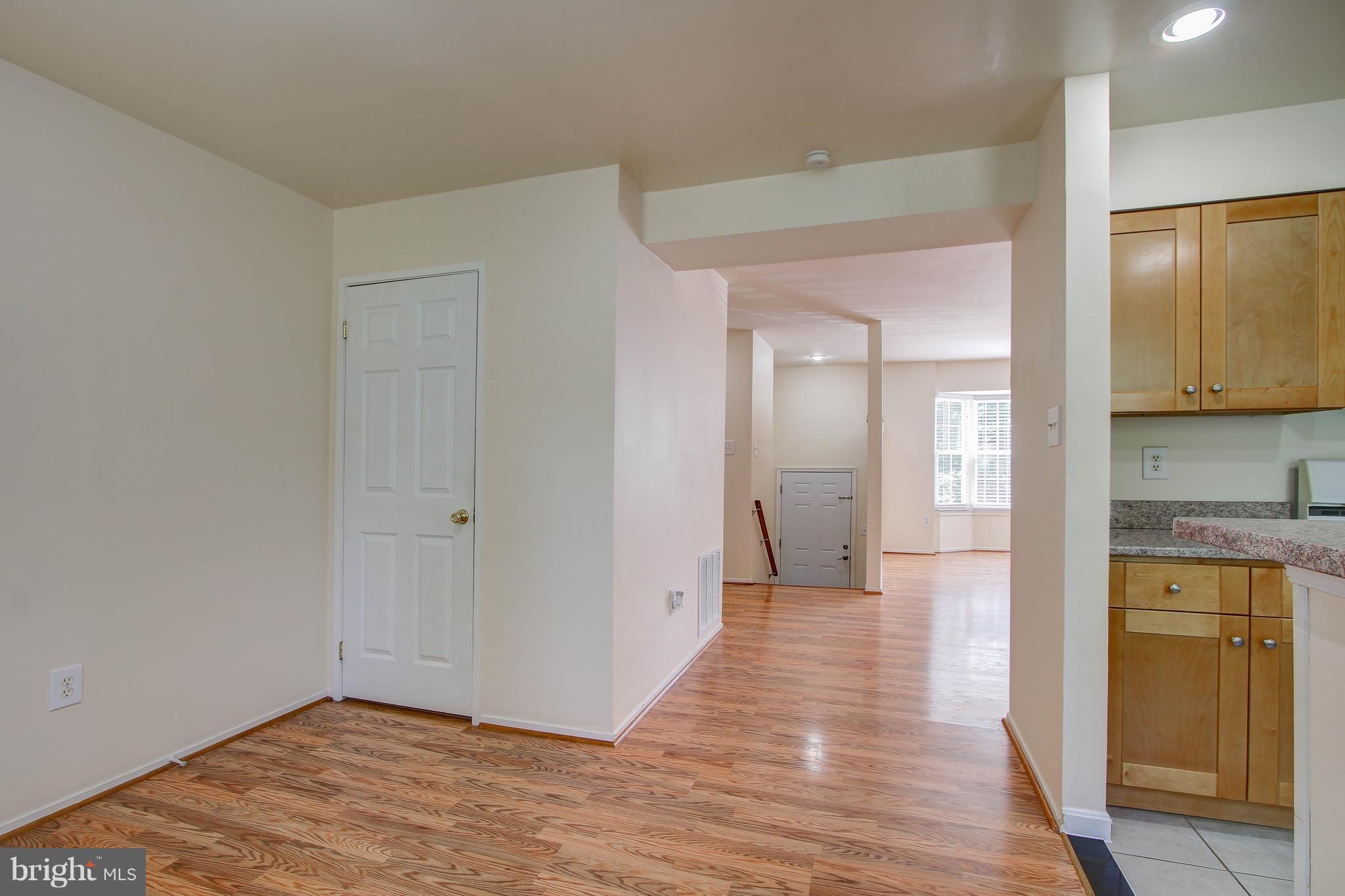 DERWOOD STATION - Residential