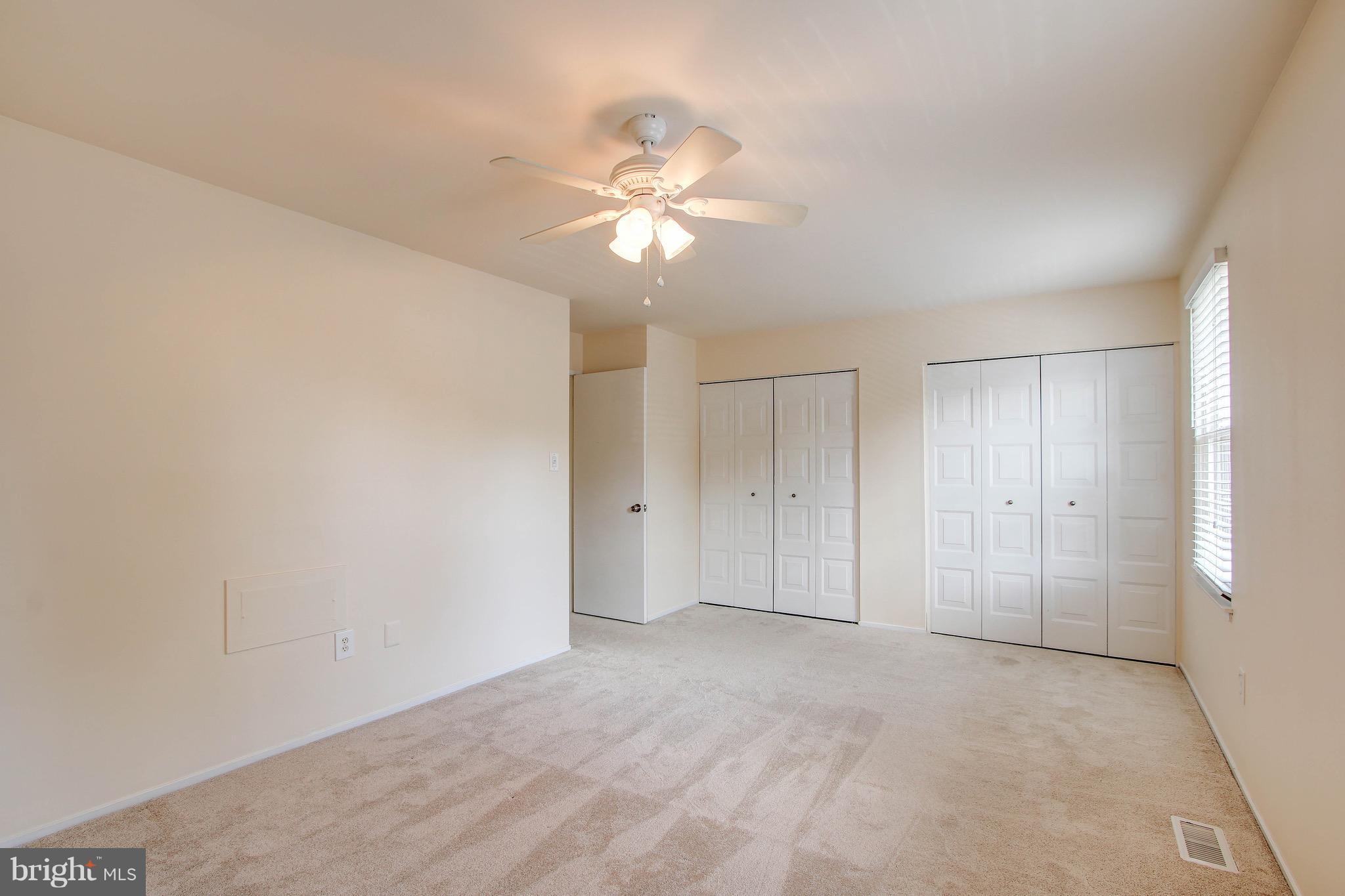 DERWOOD STATION - Residential