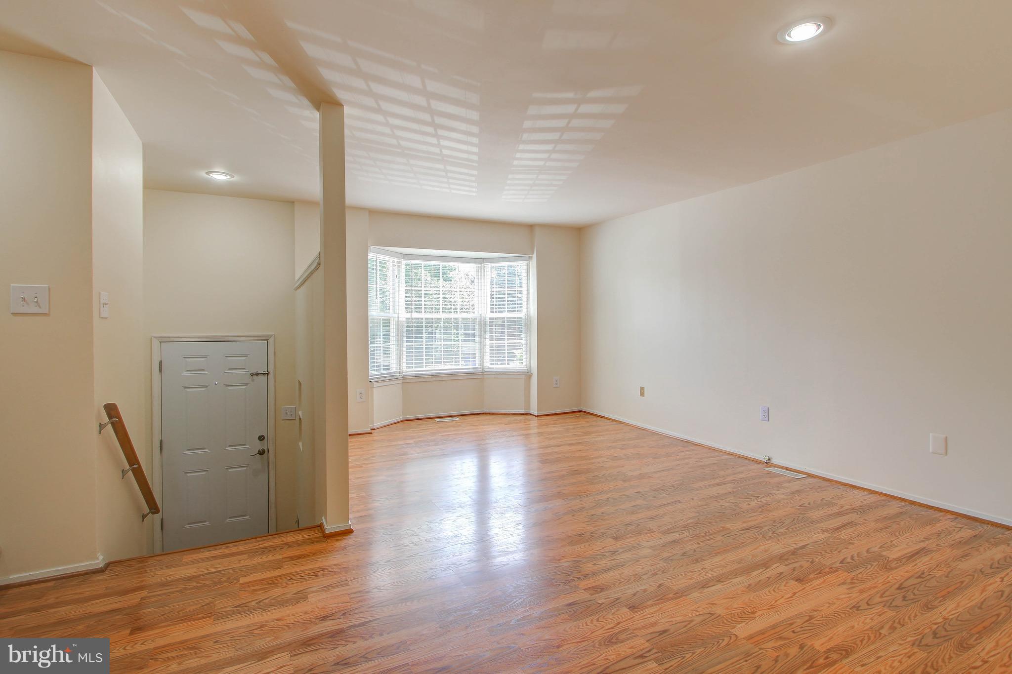 DERWOOD STATION - Residential