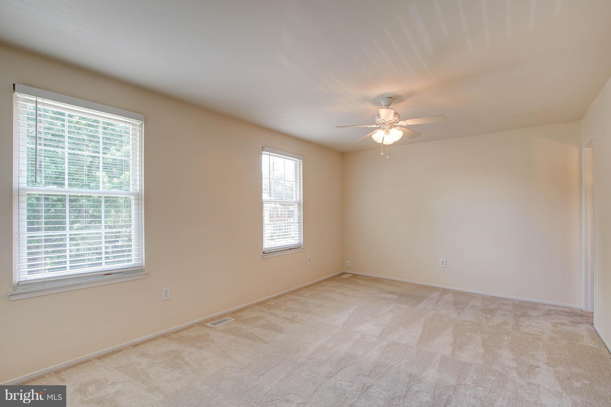 DERWOOD STATION - Residential