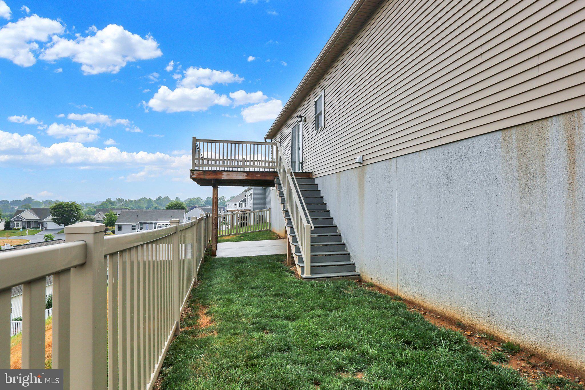 STONECROFT VILLAGE - Residential
