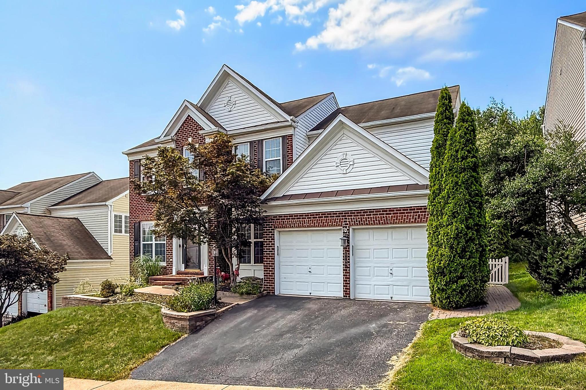 LAUREL HILL - Residential