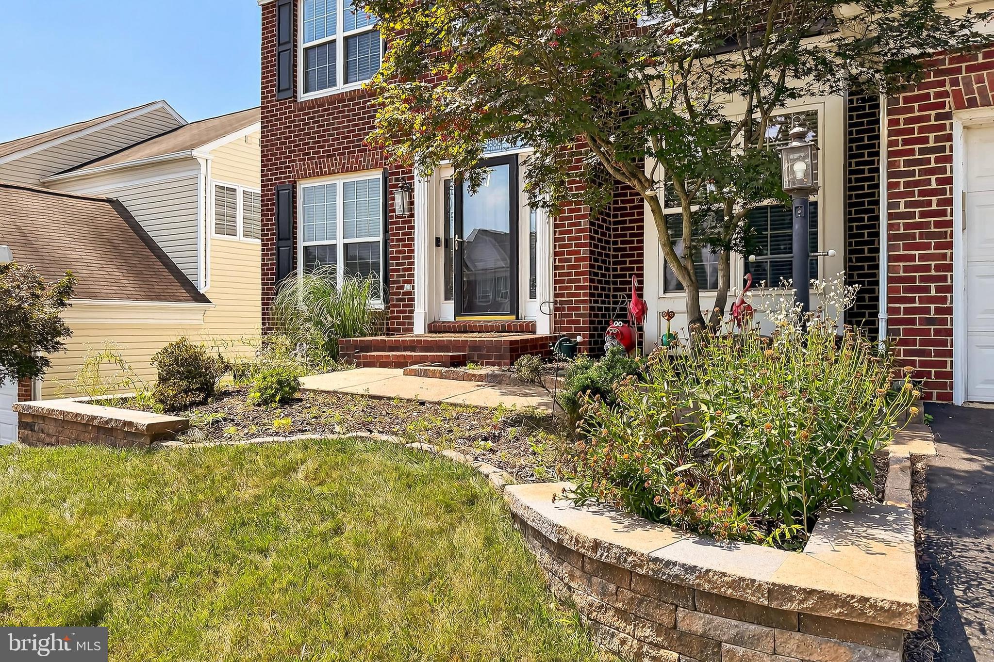 LAUREL HILL - Residential