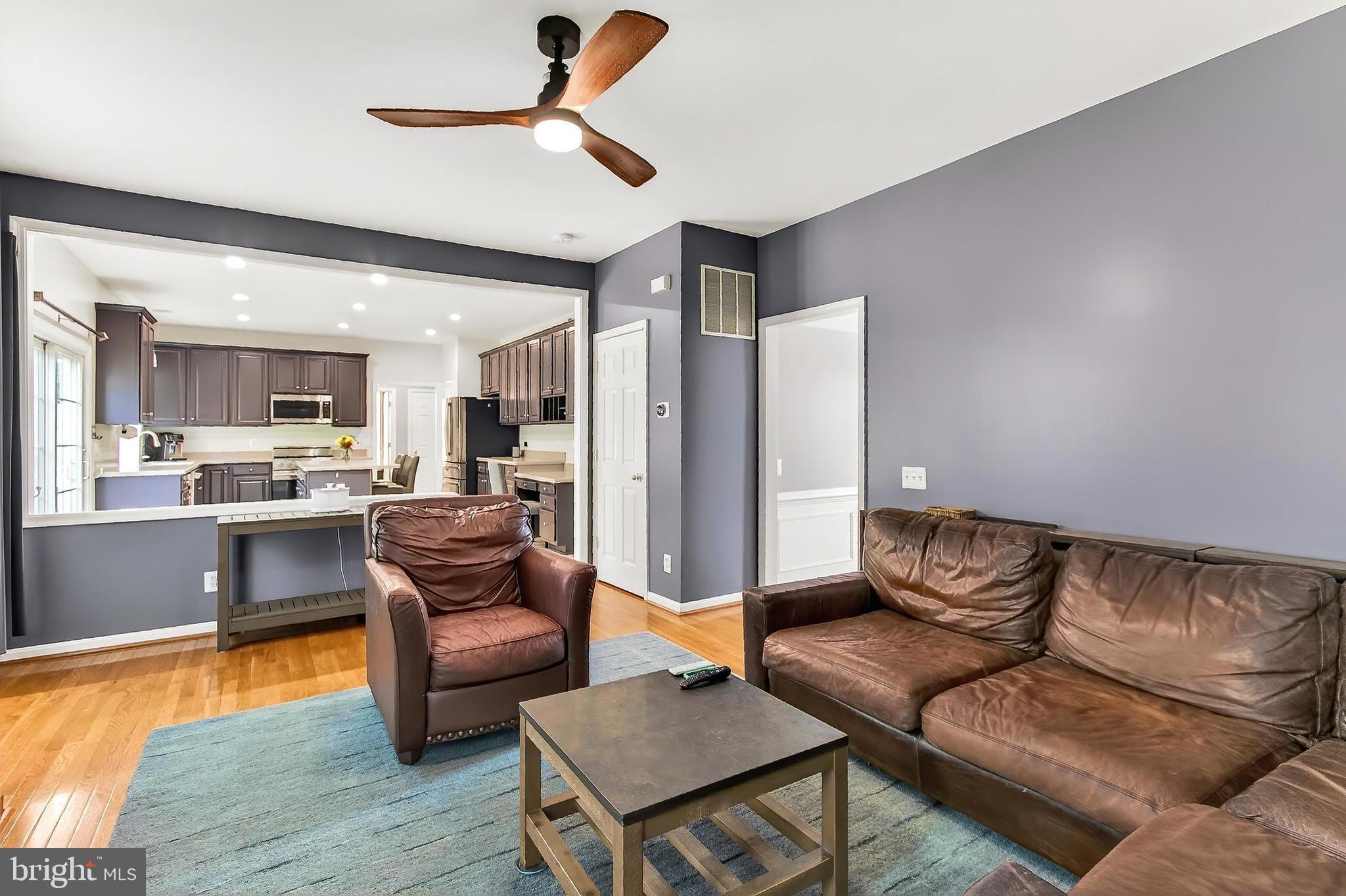 LAUREL HILL - Residential