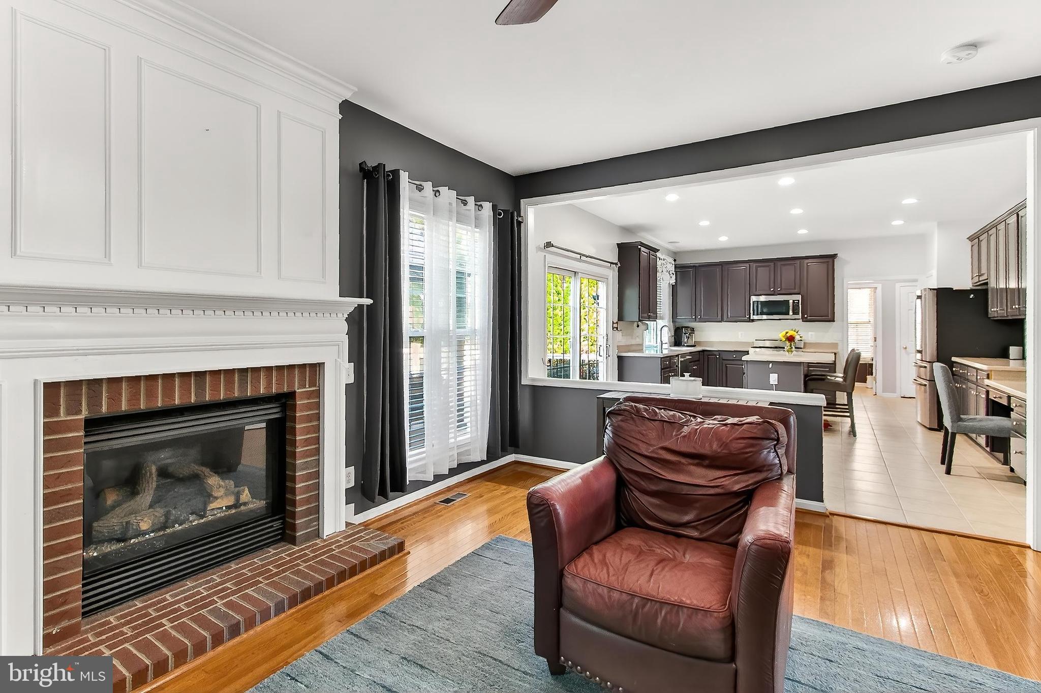 LAUREL HILL - Residential