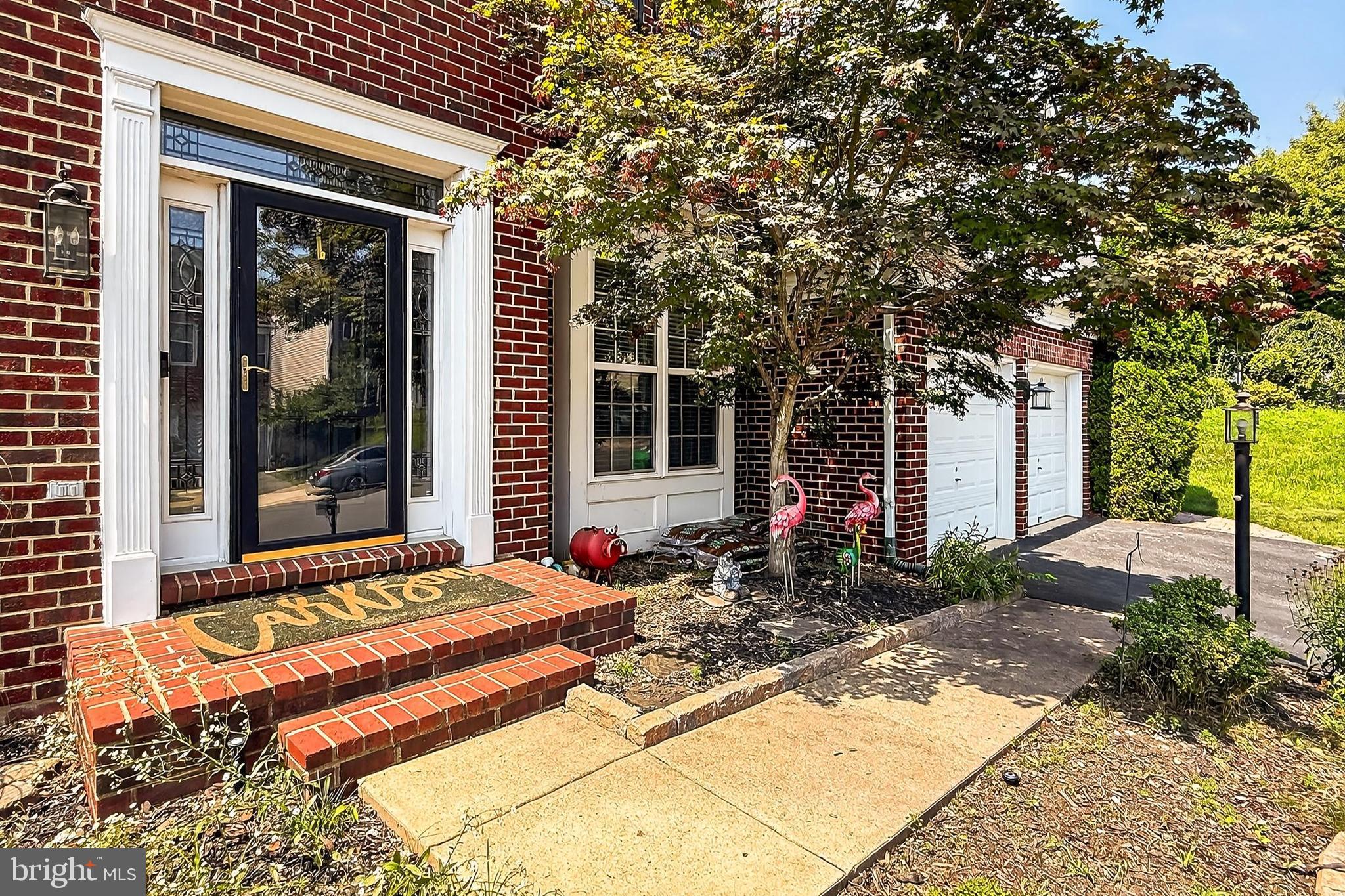 LAUREL HILL - Residential