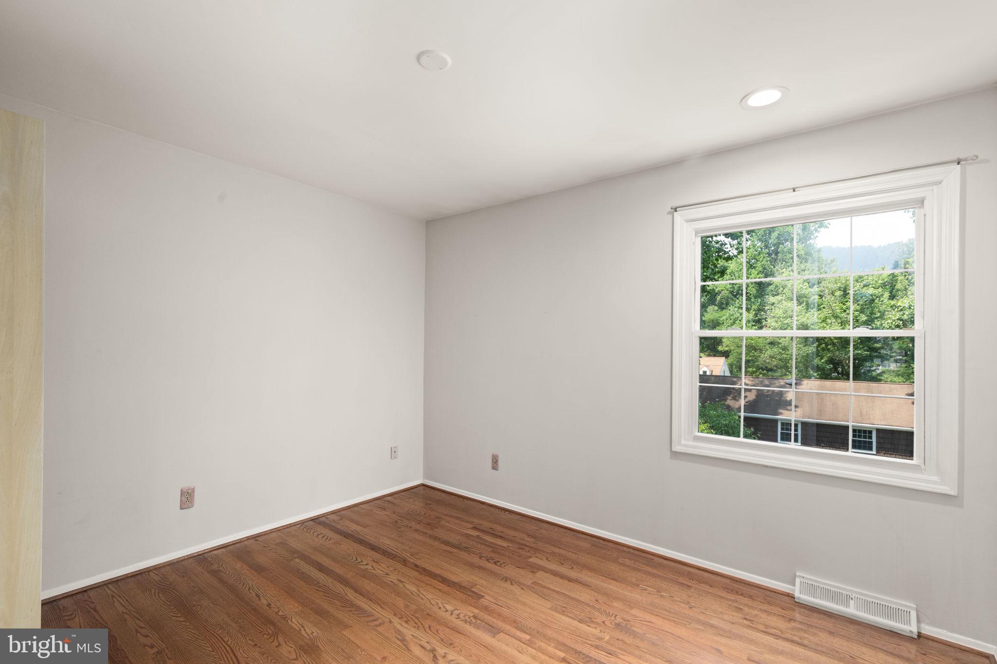 LONGFELLOW - Residential