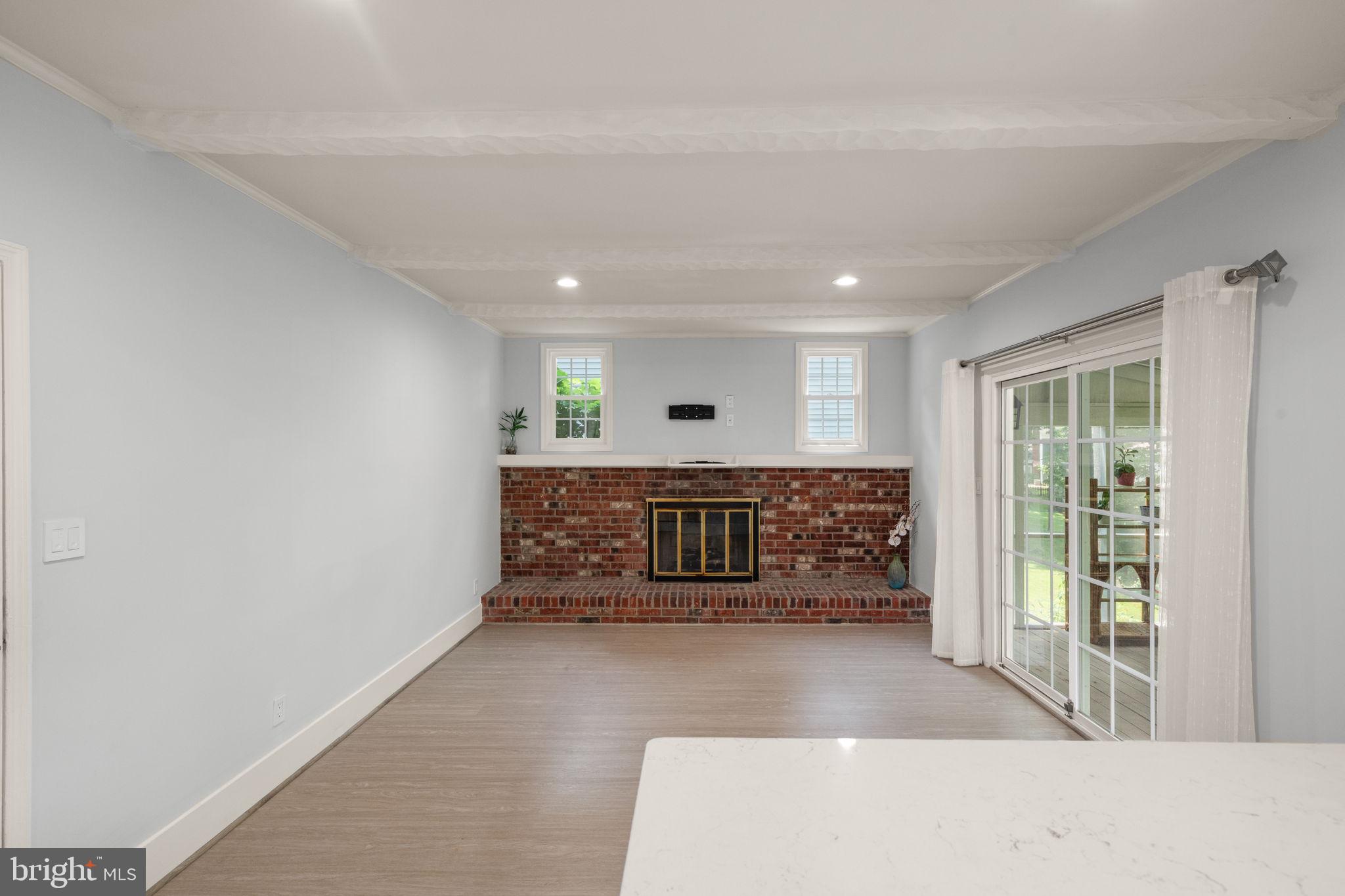 LONGFELLOW - Residential