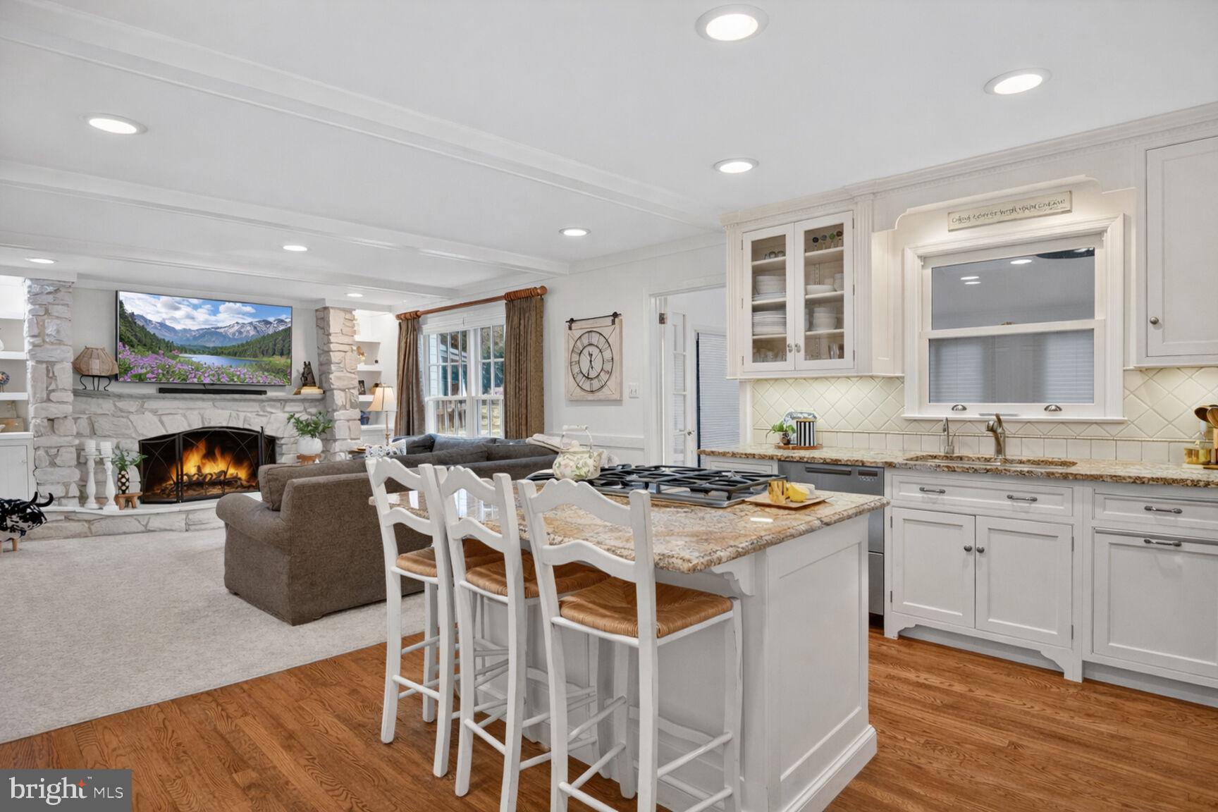 KENSINGTON PARK - Residential