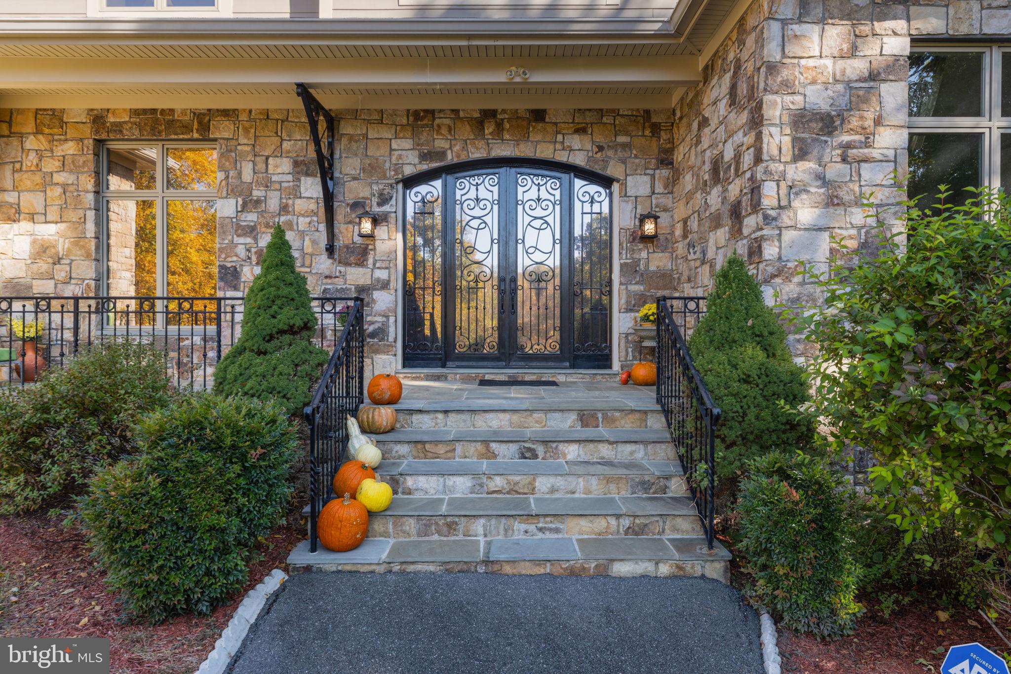 MIDDLEBURG - Residential