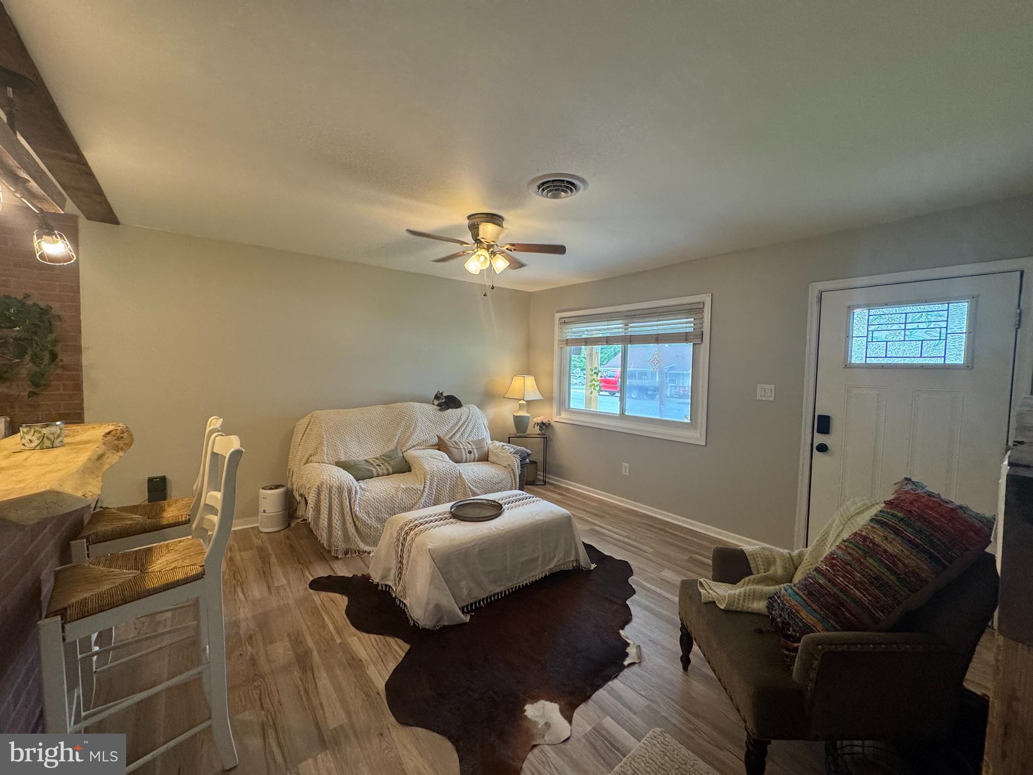 ROYAL VILLAGE - Residential