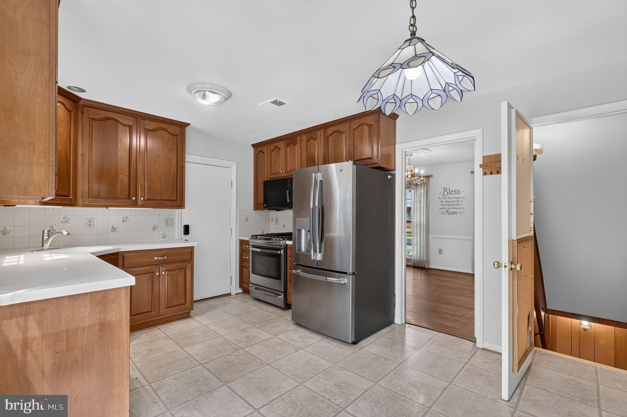 WALNUT HILL - Residential