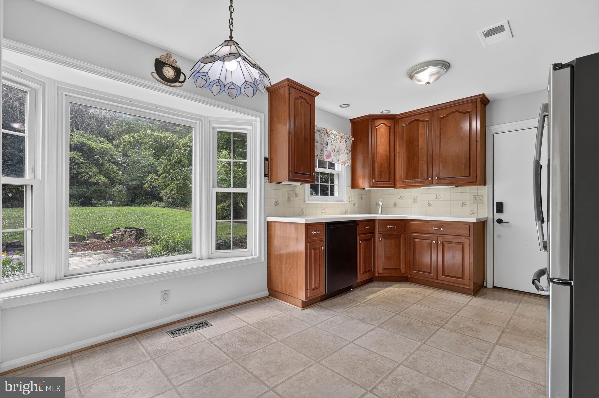 WALNUT HILL - Residential