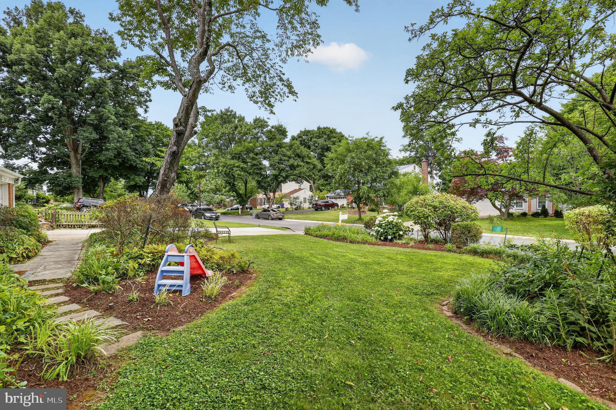WALNUT HILL - Residential