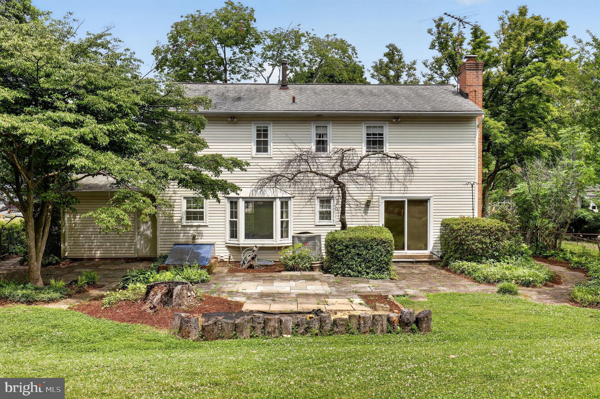 WALNUT HILL - Residential