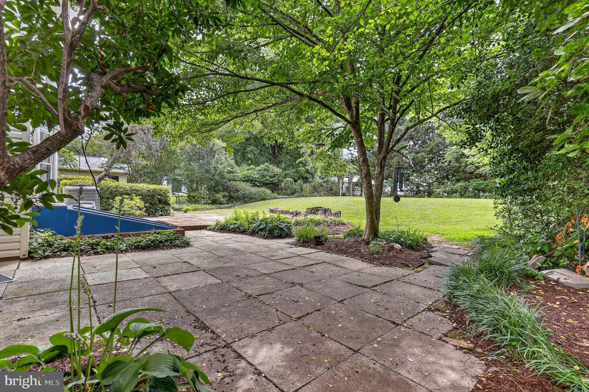 WALNUT HILL - Residential