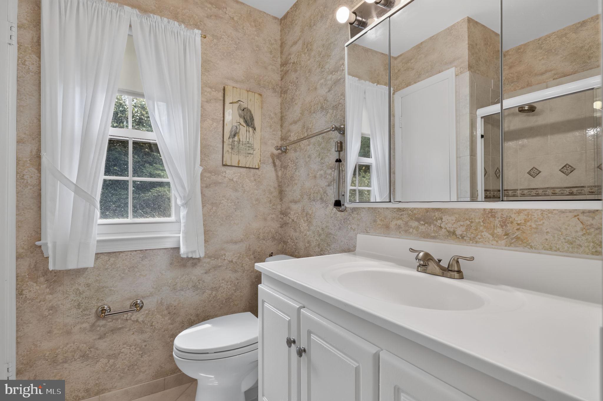 WALNUT HILL - Residential
