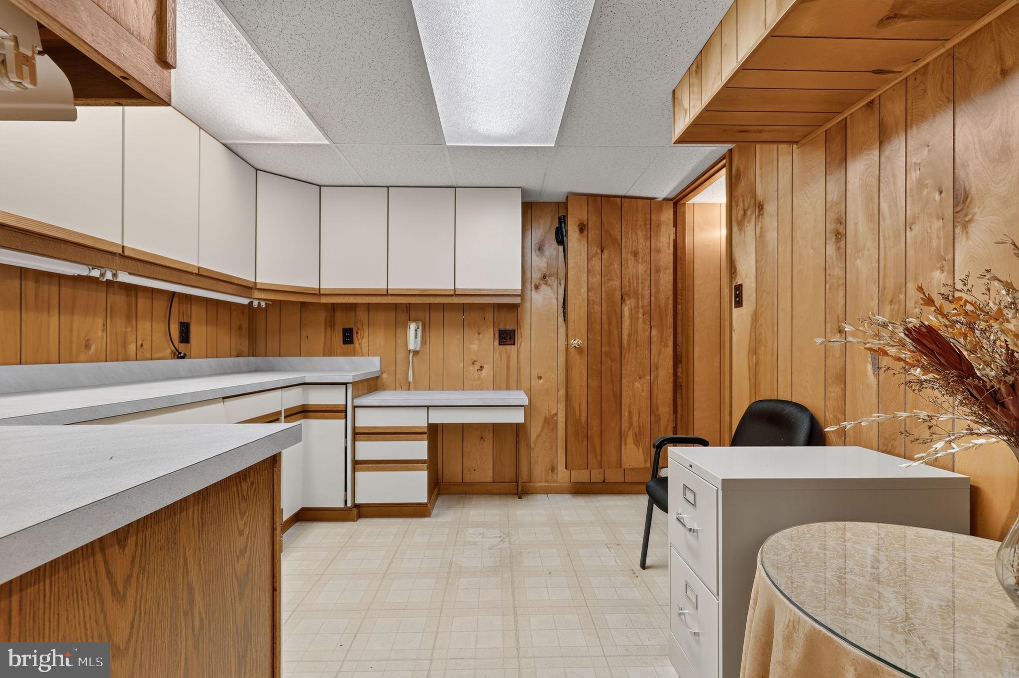 WALNUT HILL - Residential