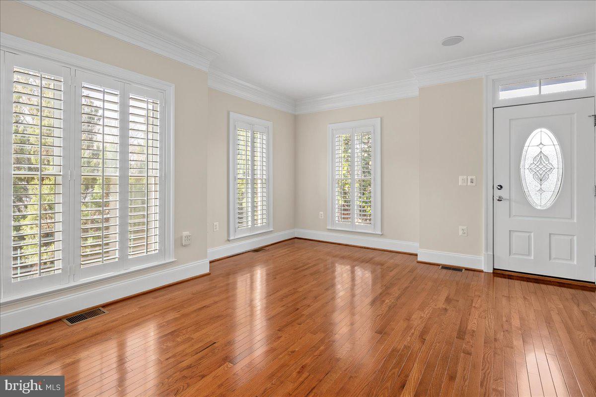 LIBERTY ROW - Residential