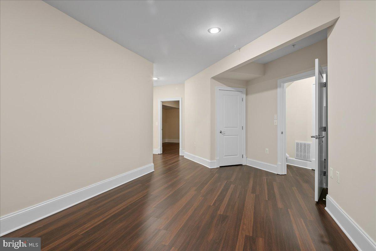 LIBERTY ROW - Residential
