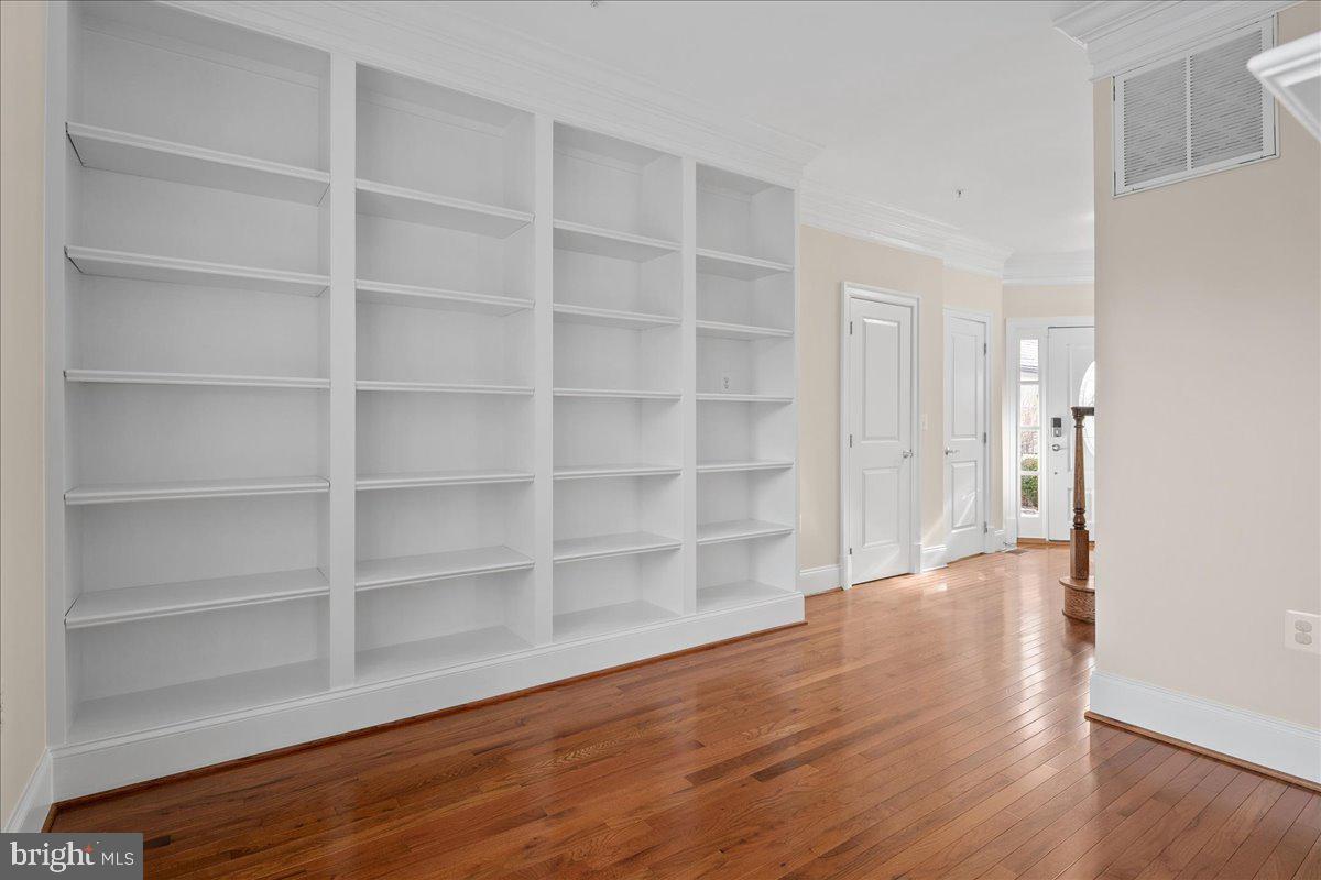LIBERTY ROW - Residential