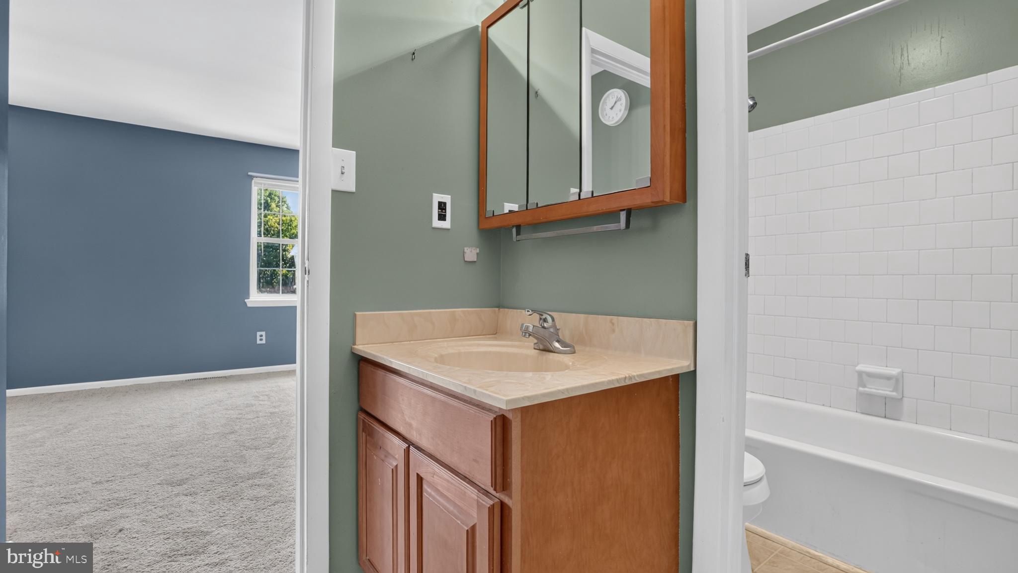 TYLER VILLAGE - Residential