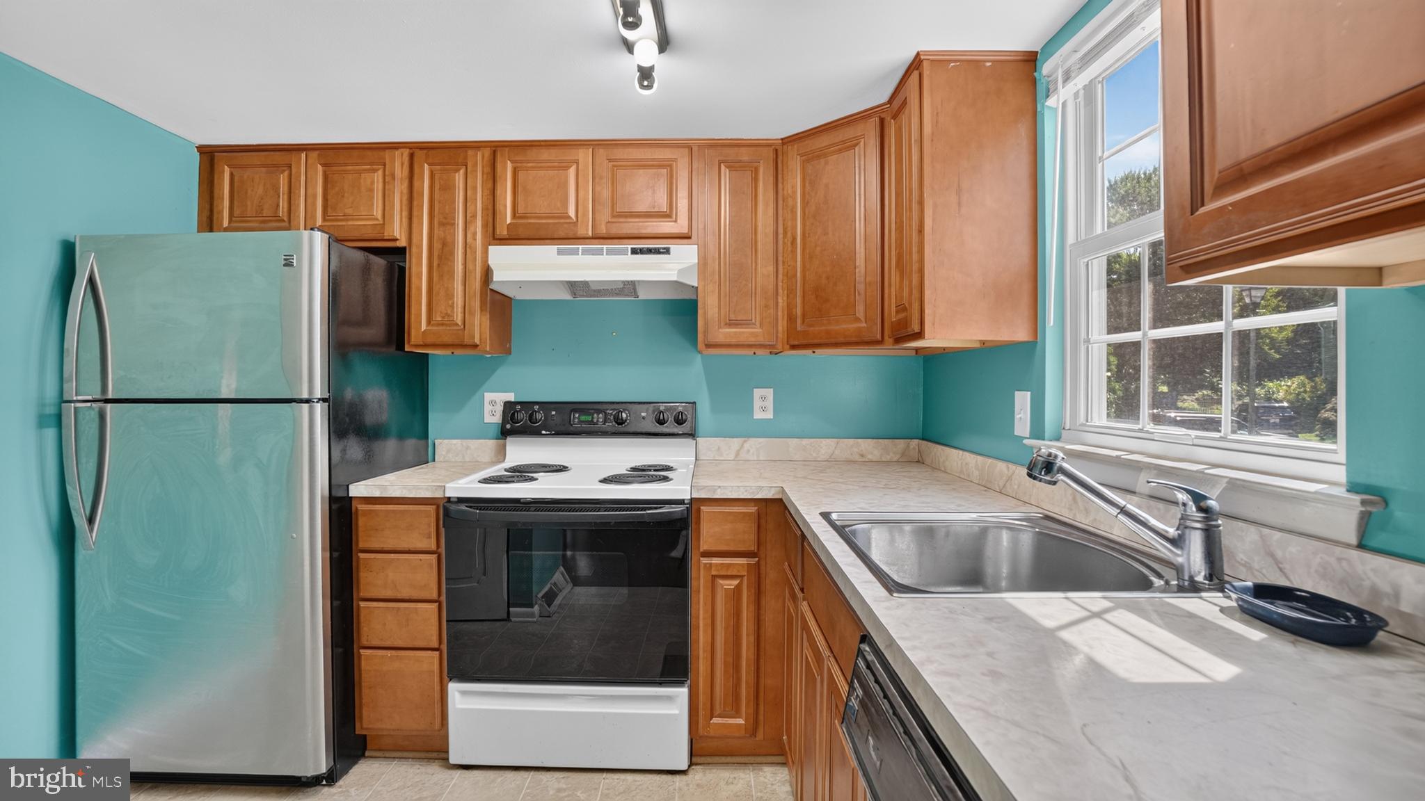 TYLER VILLAGE - Residential